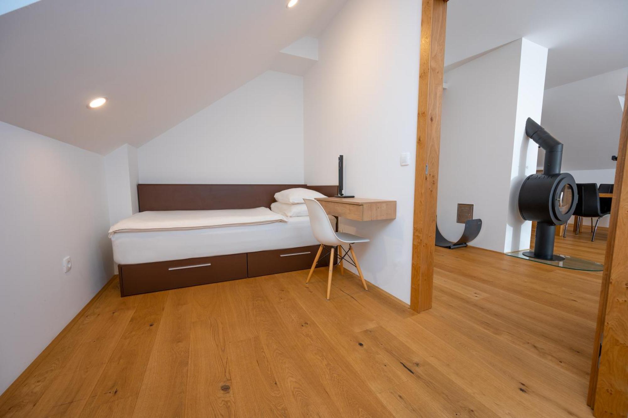 Cirus Apartments Кочевье Экстерьер фото
