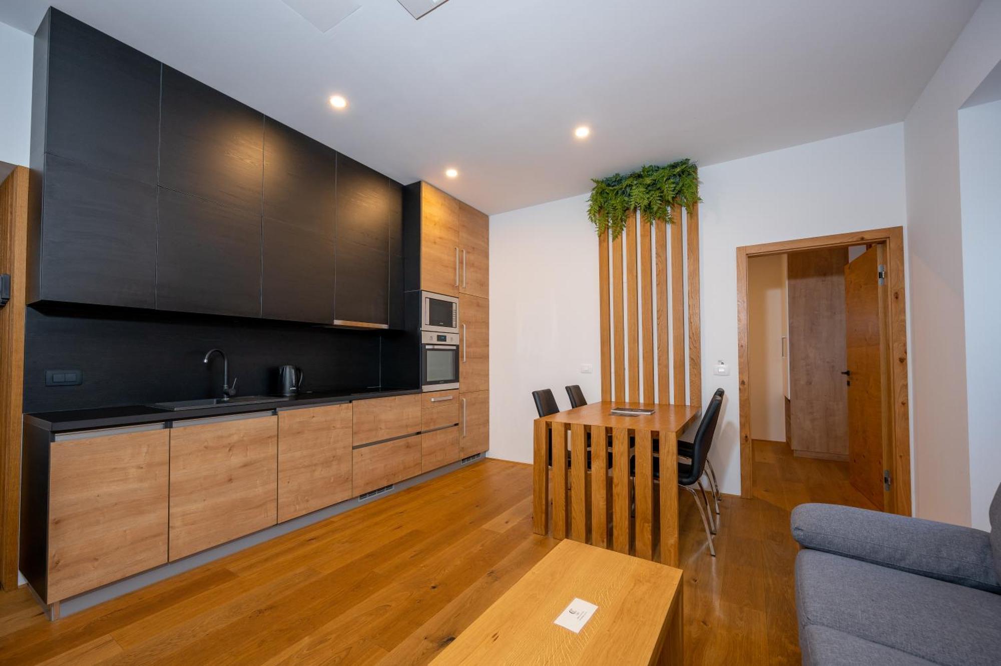 Cirus Apartments Кочевье Экстерьер фото